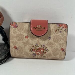 Sold ❌Coach Medium Corner Zip Wallet In Signature Canvas With Floral Print Sand
